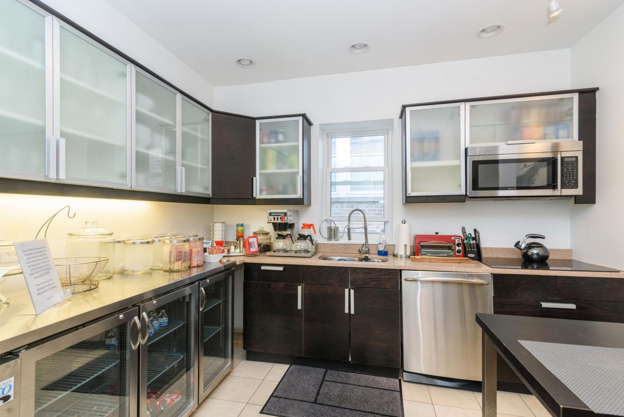 House 5863- Chicago'S Premier Bed And Breakfast Екстериор снимка