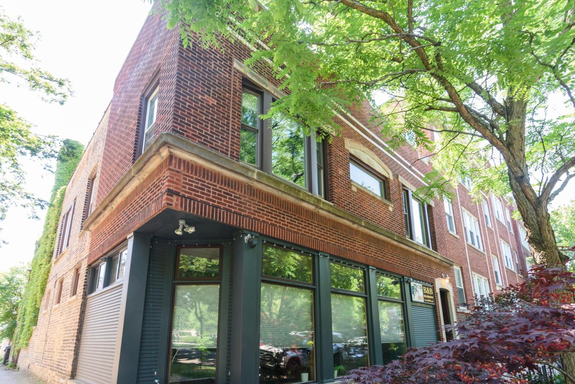 House 5863- Chicago'S Premier Bed And Breakfast Екстериор снимка