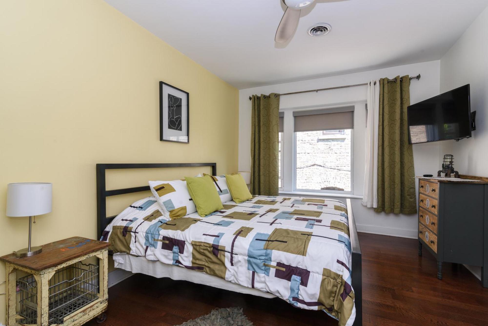 House 5863- Chicago'S Premier Bed And Breakfast Стая снимка