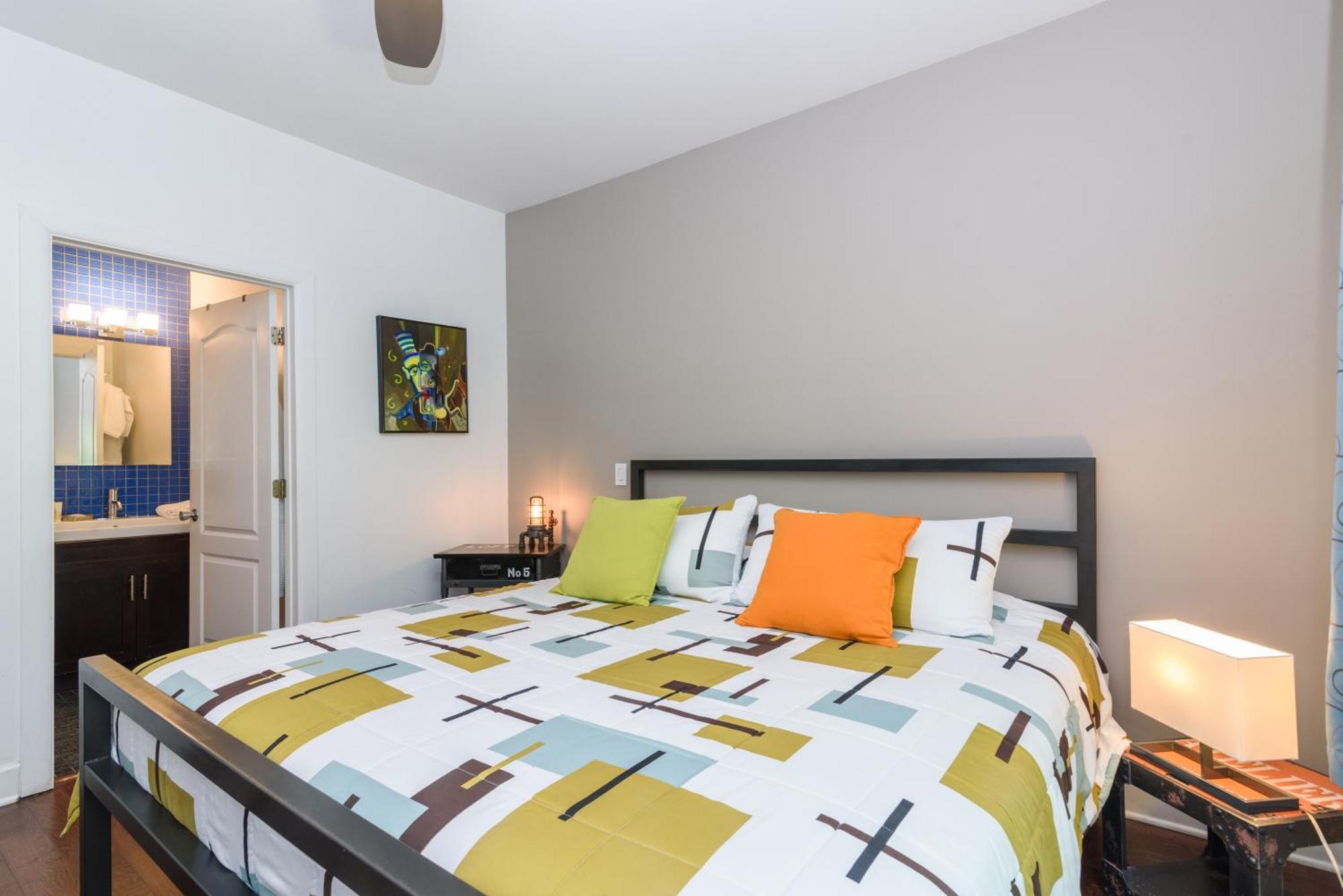 House 5863- Chicago'S Premier Bed And Breakfast Стая снимка