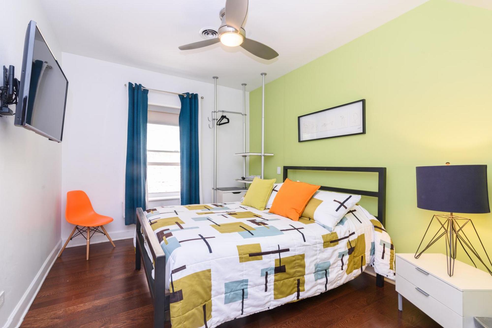 House 5863- Chicago'S Premier Bed And Breakfast Стая снимка